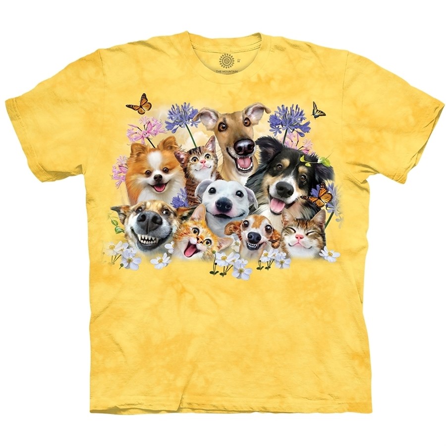 Sød t-shirt med hunde og katte