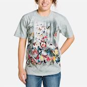 T-shirt med mange flotte farverige sommerfugle 