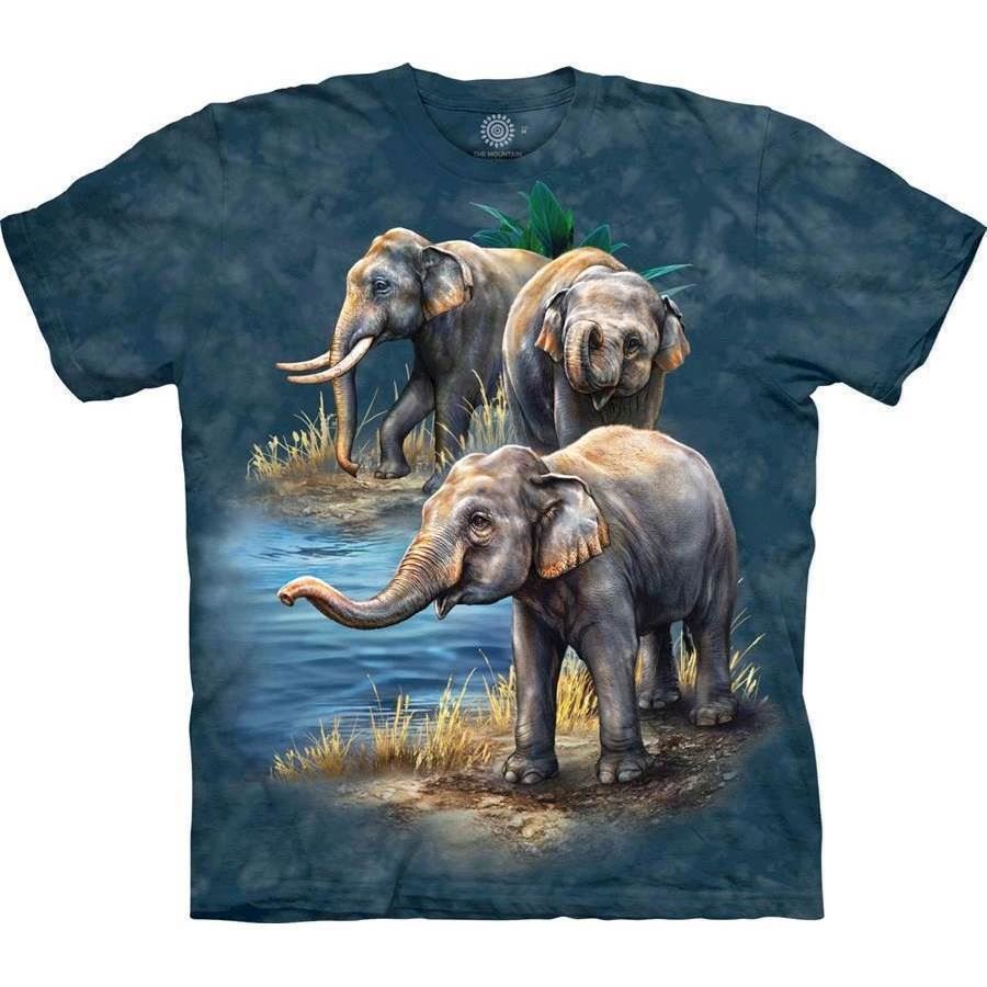 Elefant t-shirt. t-shirt med elefanter på vandring.