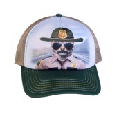 Trucker kasket med morsomt kattemotiv