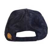 hat med smuk rottweiler